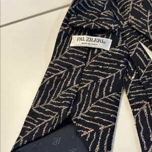 Pal Zileri Elegant Black and Cream Tie